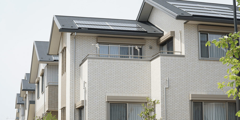 太陽光発電システムと蓄電池